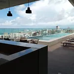 Studio-Piscina Academia No Meireles-Predio Novo Perto Praia Rooftop